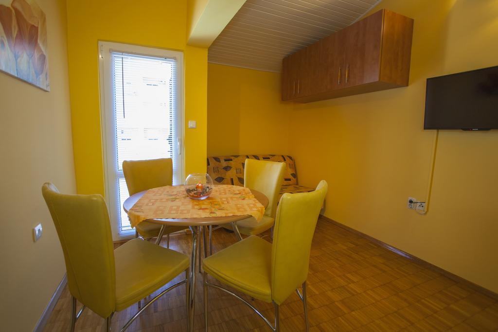 Villa Neda Makarska Oda fotoğraf
