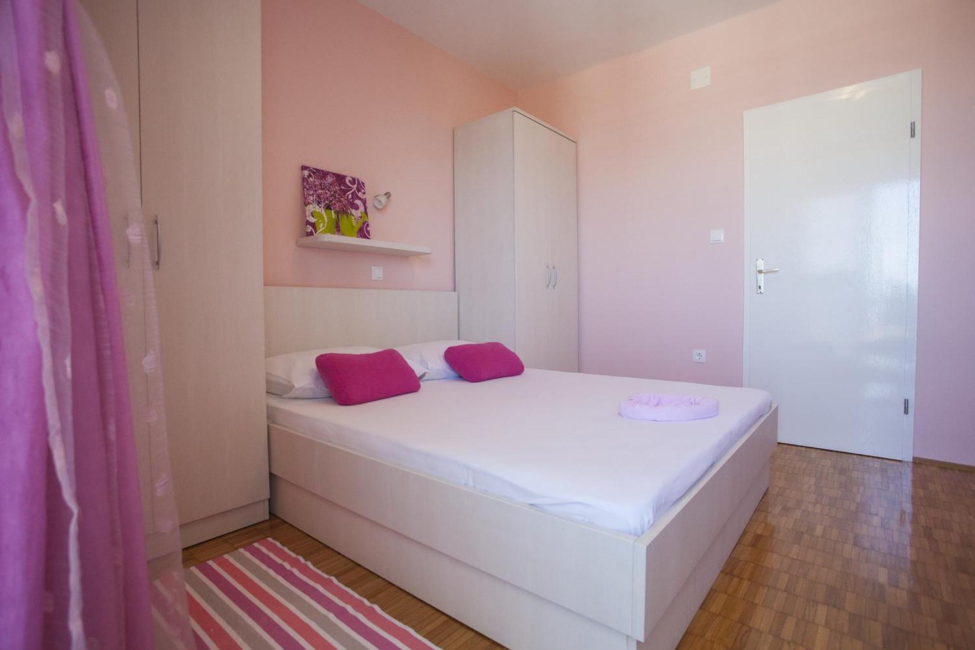 Villa Neda Makarska Oda fotoğraf